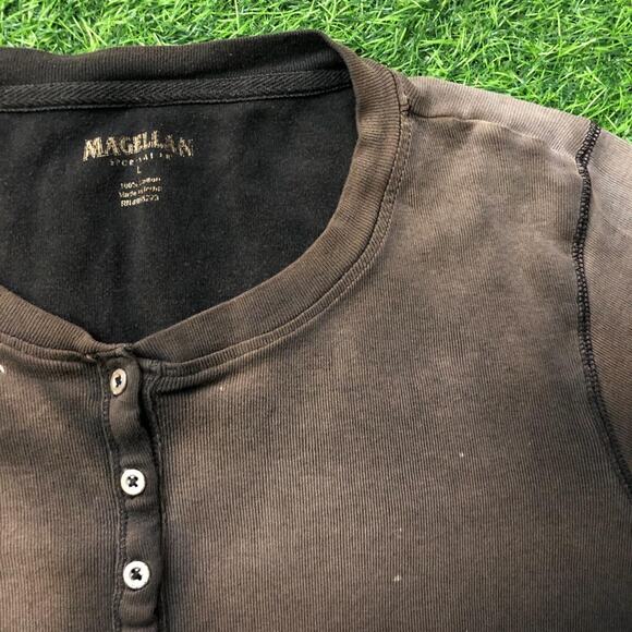 Women’s Retro Button Magellan Flower Embroidered Long Sleeve - Picture 5 of 6